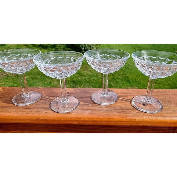 Vtg set of 4 Fostoria AMERICAN Tall Stemmed Glasses SHERBET CHAMPAGNE Holiday - Picture 2 of 11